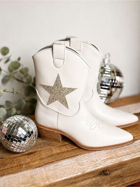 ShuShop White Faux Leather Glitter Star Cowboy Boots Size 7.5